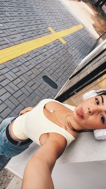 Full leaked Maebataa private onlyfans photo