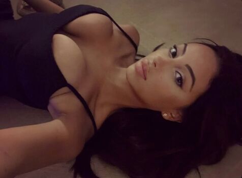 Full leaked Maelatb private onlyfans photo