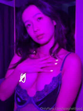 Full leaked Maggiechow private onlyfans photo