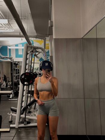 Full leaked Maggieehenry page private onlyfans photo