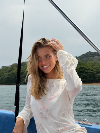 Full leaked Magui corceiro page private onlyfans photo