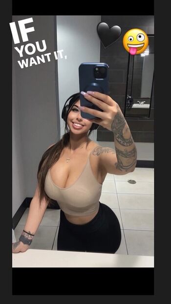 Full leaked Magzcow private onlyfans photo