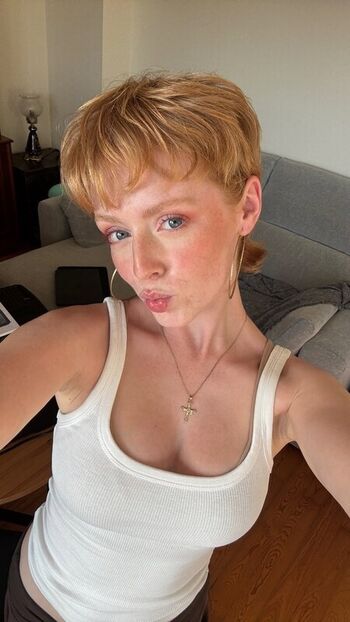 mai_buzzcut