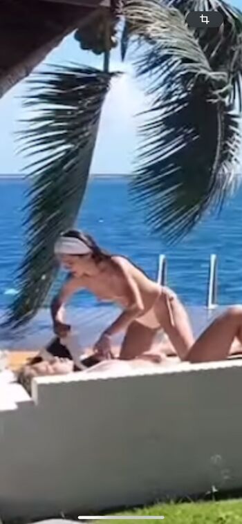 Full leaked Mai lee private onlyfans photo