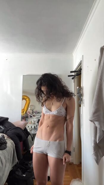 Full leaked Maia maee private onlyfans photo