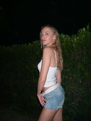 Full leaked Maika monroe page private onlyfans photo