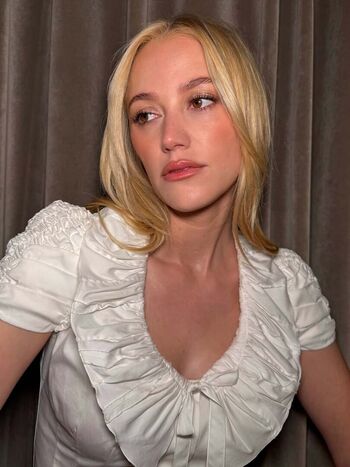 Full leaked Maika monroe page private onlyfans photo