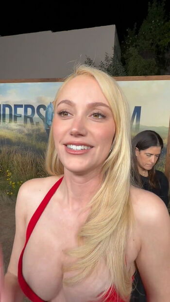 Full leaked Maika monroe page private onlyfans photo