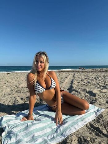 Full leaked Mailiholtx page private onlyfans photo