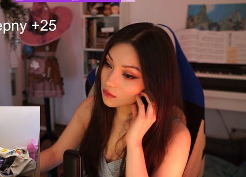 Full leaked Mailinh page private onlyfans photo