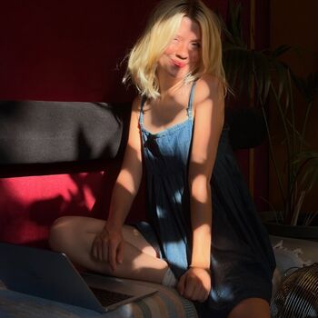 Full leaked Maisie peters private onlyfans photo