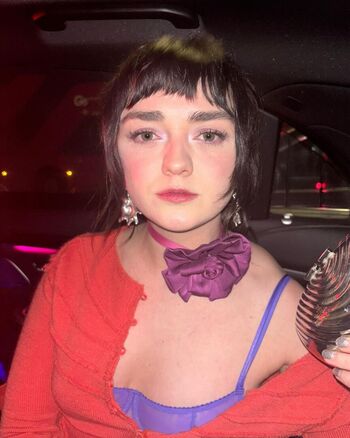 Full leaked Maisie williams private onlyfans photo