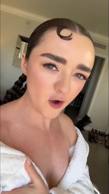 Full leaked Maisie williams private onlyfans photo