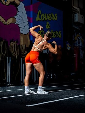 Full leaked Maisieellenfitness private onlyfans photo