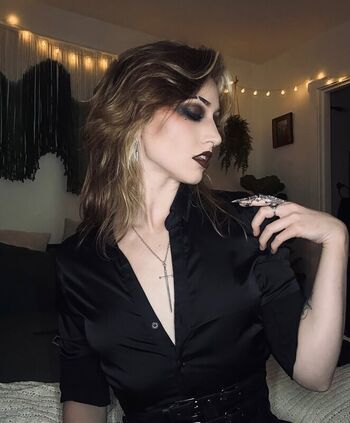 Full leaked Maisielynnie private onlyfans photo