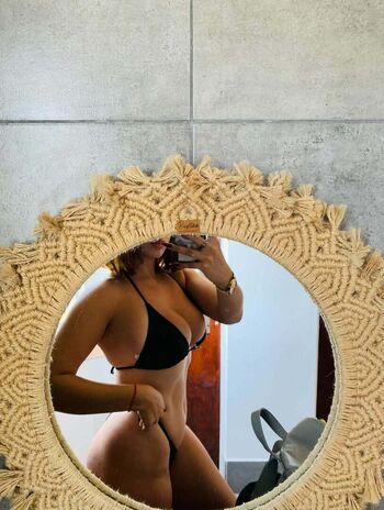 Full leaked Maisivori private onlyfans photo