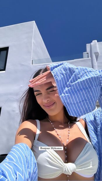 Full leaked Maissane private onlyfans photo