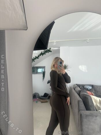 Full leaked Maja holf private onlyfans photo