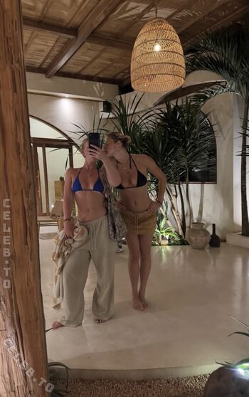 Full leaked Majaaleonie page private onlyfans photo