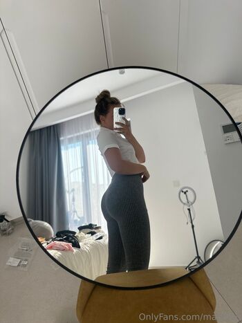 Full leaked Majaholf private onlyfans photo