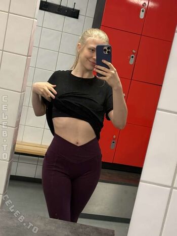 Full leaked Maji private onlyfans photo