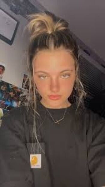 Full leaked Makenzie private onlyfans photo