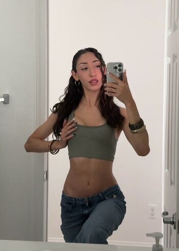 Full leaked Makeitraingirl private onlyfans photo