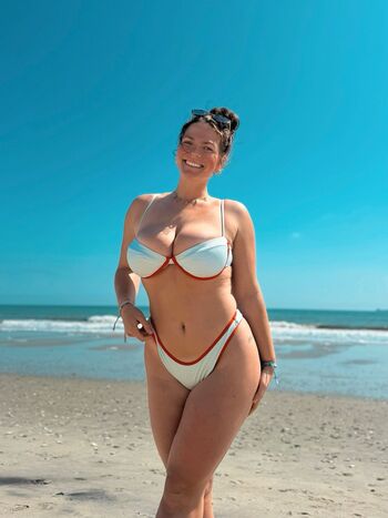 Full leaked Makena larson private onlyfans photo