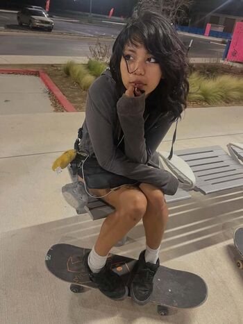 Full leaked Makeoutradio private onlyfans photo