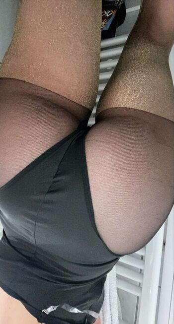 Full leaked Maki page private onlyfans photo