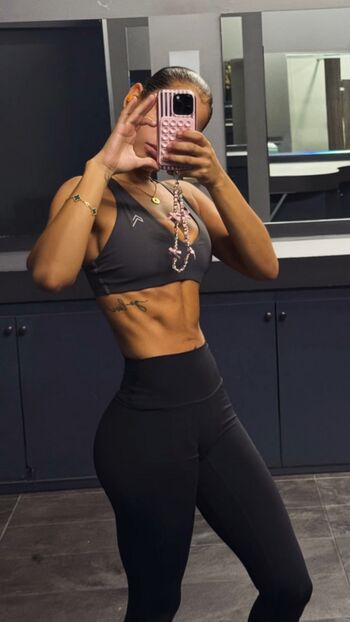 Full leaked Malaika terry page private onlyfans photo