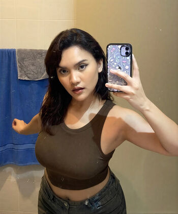 Full leaked Malaysian tiktokers private onlyfans photo