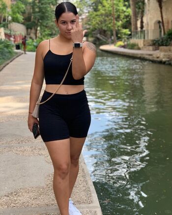 Maleni Cruz