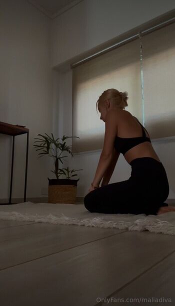 Full leaked Maliadiva private onlyfans photo