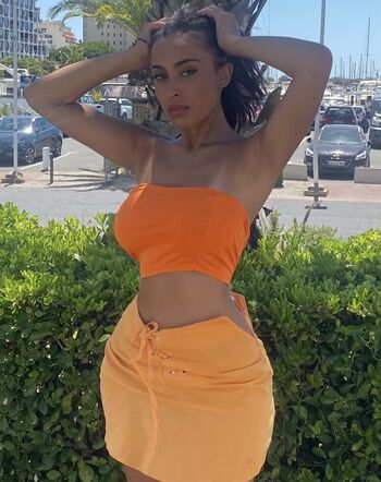 Full leaked Malika rayyad private onlyfans photo