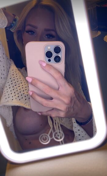 Full leaked Malinfasth private onlyfans photo