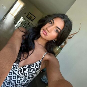 Full leaked Mallika sabnani private onlyfans photo