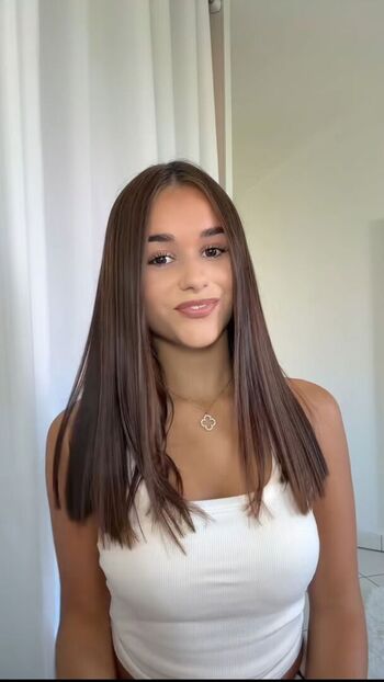 Full leaked Malou lcr page private onlyfans photo