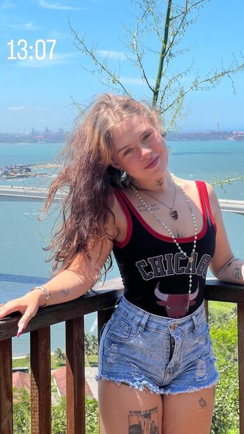 Full leaked Malu paris private onlyfans photo