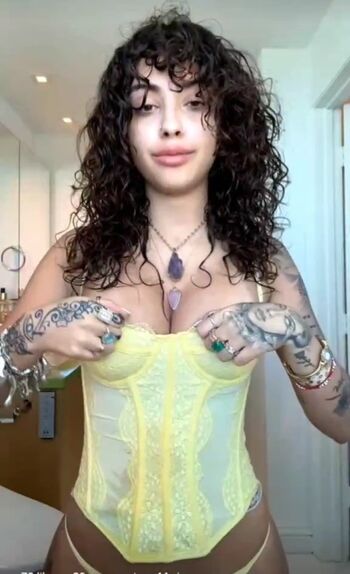 Full leaked Malu trevejo page private onlyfans photo