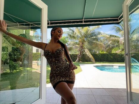 Full leaked Malu trevejo page private onlyfans photo