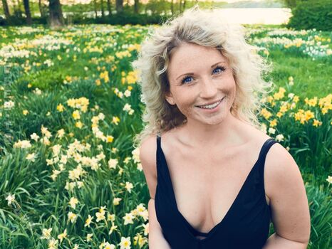 Full leaked Malue mathilde private onlyfans photo