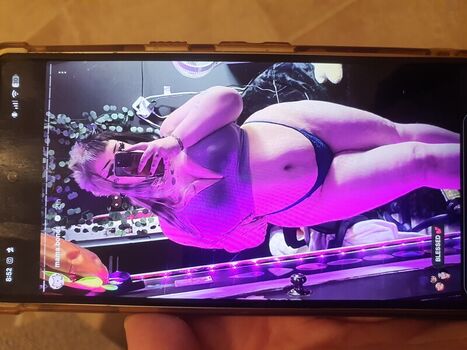 Full leaked Mama boner private onlyfans photo