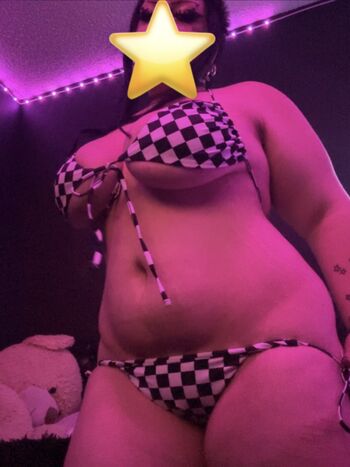Full leaked Mama boner private onlyfans photo