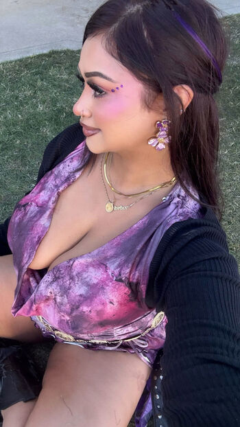 Full leaked Mamikaur private onlyfans photo