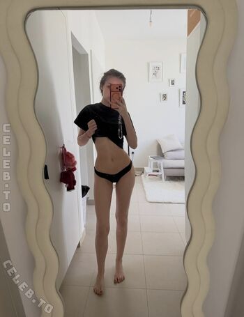 Full leaked Mamikoyoko private onlyfans photo