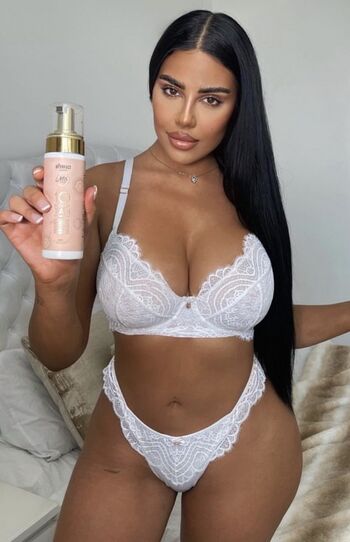 Full leaked Mandi vakili page private onlyfans photo