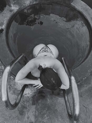 Full leaked Mandipaige private onlyfans photo