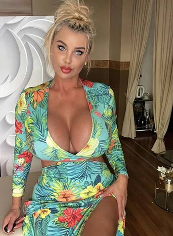 Full leaked Mandity iza private onlyfans photo