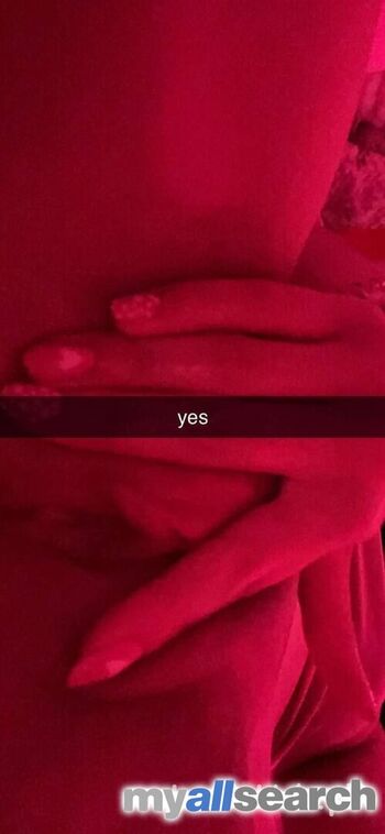 Full leaked Mangofruitloops private onlyfans photo